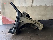 Четверть передняя правая